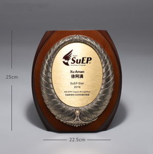 <span class=keywords><strong>Militar</strong></span> de madera placas de madera de roble placas de grabado de <span class=keywords><strong>placa</strong></span> de madera de la forma redonda - Product Image 2