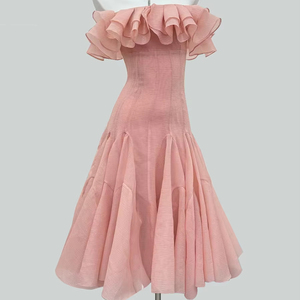 Robe élégante <span class=keywords><strong>rose</strong></span> à épaules dénudées King Mcgreen Star, à volants, ajustée pour mettre en valeur la silhouette, jupe longue - Product Image 1