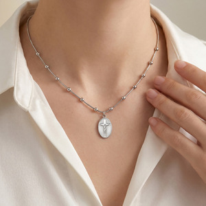 18K vacuüm vergulde roestvrijstalen kruis ovale hanger ketting met kralen slangenketting religieuze geloofssieraden voor vrouwen - Product Image 4