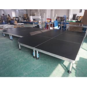 Scène télescopique en aluminium - Scène d'événement extérieure portable avec montage facile et plateforme antidérapante - Product Image 2