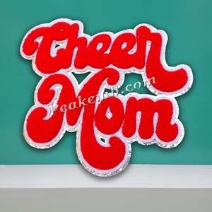 Parche bordado de chenilla hecho a mano Cheer Mom Iron-On con diseño de adorno de purpurina y decoración de cuentas en tela de lona - Product Image 1