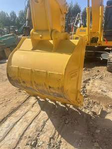 Excavatrice sur chenilles Komatsu PC210 d'occasion, 21 tonnes, moteur 103 kW, boîte de vitesses, pompe à engrenages, roulement, modèle 2022, puissante, pour routes rurales - Product Image 4