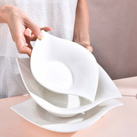 Vente en gros de vaisselle en céramique vaisselle d'hôtel service d'assiettes de mariage vaisselle de haute qualité