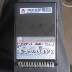 03032VUA H-ua-wei ES3500P V5 8TB 2.5 นิ้ว NVME SSD HWE52P438T0L002N 02312FQD อินเทอร์เฟซ NVMe ให้การถ่ายโอนข้อมูลความเร็วสูง - Product Image 2