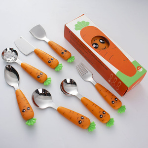 卡通萝卜设计PP手柄勺子叉刀餐具套装不锈钢儿童餐具套装 - Product Image 1