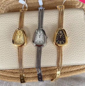 <span class=keywords><strong>Orologio</strong></span> al Quarzo di Lusso da <span class=keywords><strong>Donna</strong></span> Aimgal, Nuovo Quadrante Romano con Testa di Serpente, <span class=keywords><strong>Cinturino</strong></span> in Metallo Retrò con Fibbia in <span class=keywords><strong>Acciaio</strong></span> Inossidabile - Product Image 3