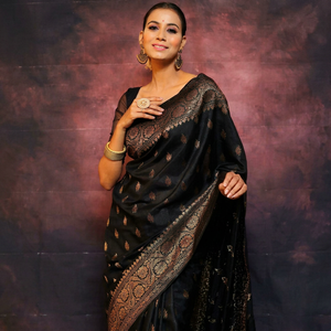 Sari pakistanais de luxe brodé pour femmes avec pièce de blouse, tenue de soirée de créateur, sari ethnique haut de gamme pakistanais - Product Image 3