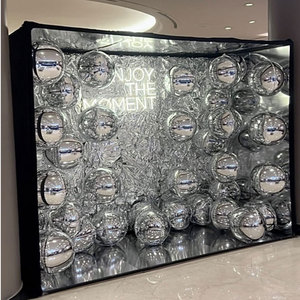 Cabina Fotografica Personalizzata con Specchio Infinito e Riviste Staccabili, Decorata con <span class=keywords><strong>Palloncini</strong></span> <span class=keywords><strong>Dorati</strong></span> - Product Image 5