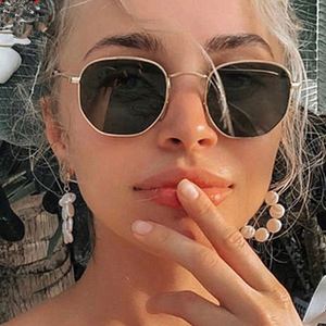 Lunettes de soleil polygonales rétro tendance pour hommes et femmes, monture métallique irrégulière, protection UV400, collection 2019 à succès - Product Image 1