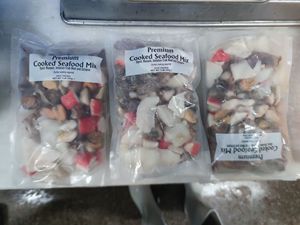 Taiseng Seafoods - Mezcla de Mariscos <span class=keywords><strong>Congelados</strong></span> (Calamar, Mejillón, Carne de Cangrejo y Carne de Calamar) en Bolsa - Precio por Bolsa - Product Image 5