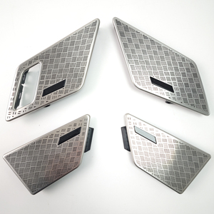 Pelindung pintu mobil baja tahan karat, untuk BMW X1 X2 seri U10 U11 U12 Panel pengeras suara pintu Perak logam - Product Image 1