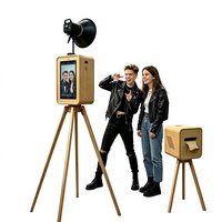 Draagbare houten fotohokje met dubbele touchscreen, geschikt voor iPad & DSLR, voor bruiloften, feesten, school evenementen en verhuur.