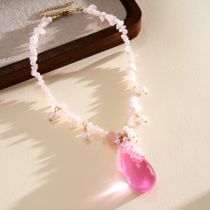 Collier pendentif goutte d'eau romantique avec quartz rose et perles d'eau douce pour un usage quotidien féminin - Product Image 6