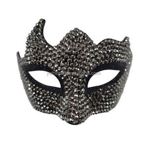 Hongliang ACC Bling <span class=keywords><strong>Cat</strong></span> <span class=keywords><strong>Eye</strong></span> <span class=keywords><strong>Mask</strong></span> Diamante Embutidos Carnaval Masquerade Ball <span class=keywords><strong>Eye</strong></span> <span class=keywords><strong>Mask</strong></span> New Sparkly Prata Rhinestone Máscaras - Product Image 6
