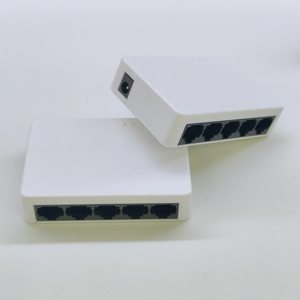 High Quality Ethernet Splitter 5-<b>port</b> Network Ethernet <b>Switch</b> 100Mbps Desktop Network Hub - Product Image 1