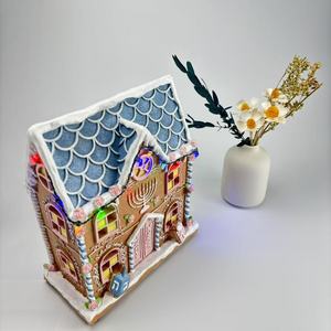 Gran Set de Construcción de Casa de Jengibre Inspirada en Personajes con Kit de Luces, Decoración Navideña para Niños y Adultos, Adornos para Árbol de Navidad y Bolas de Navidad - Product Image 4