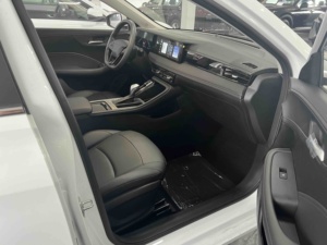 Voitures d'occasion Roewe I5 <span class=keywords><strong>SIGMA</strong></span> Plateforme 2026 1.5L CVT Luxe Berline Traction Avant Conduite à Gauche Émissions Chine VI Prête à l'Expédition - Product Image 6