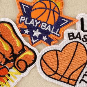 Patchs thermocollants brodés mignons de basketball en gros pour la décoration de vêtements et de sweats à capuche - Product Image 2