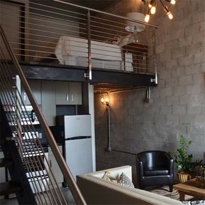 Daiya duplex <span class=keywords><strong>de</strong></span> rampe d'escalier <span class=keywords><strong>de</strong></span> maison avec poteau rond et rond main courante finition miroir - Product Image 4