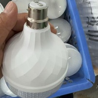 Ampoule LED d'urgence rechargeable 50W, batterie de secours 2600mAh, lumière de secours, autonomie 4-5 heures, charge rapide, ampoule T pour la maison et le camping