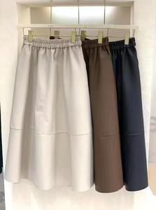 Nouvelle mode de jupes longues <span class=keywords><strong>en</strong></span> <span class=keywords><strong>cuir</strong></span> véritable noir taille haute grande taille pour femmes - Product Image 3