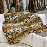 Plaid en fausse fourrure imprimé léopard de luxe 550 g/m² – Couverture chaude en fausse fourrure de vison à poils courts, douce au toucher, pour la décoration du salon