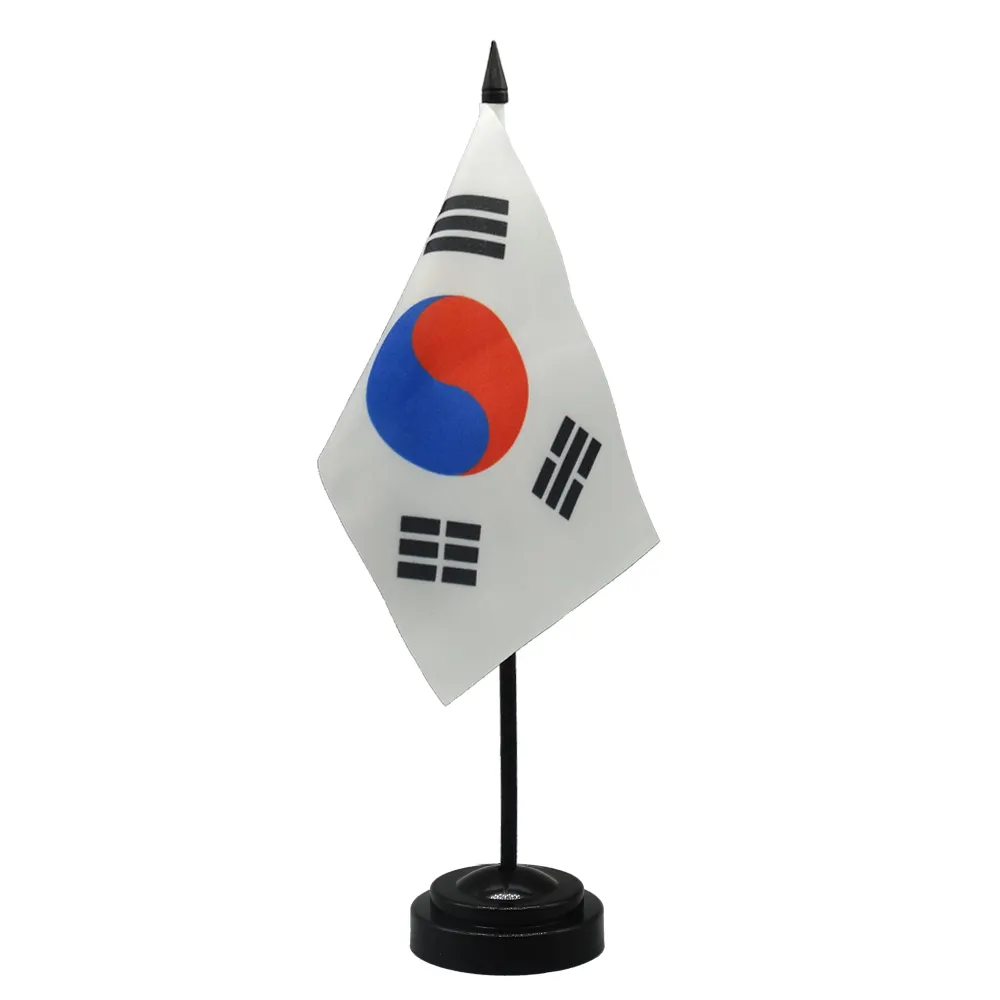 Kain Poliester Bendera Meja Korea Selatan dengan Tiang Plastik Hitam dan Dekorasi Kantor Dasar ABS Dapat Desain Kustom