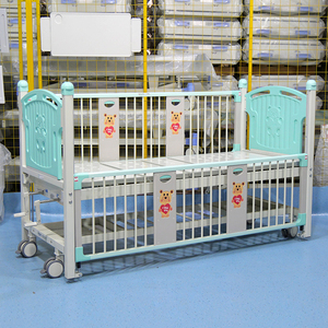 سرير مستشفى يدوي جديد للأطفال 2 سرير معدني للعناية بالصحة معدات طبية مثالية - Product Image 4