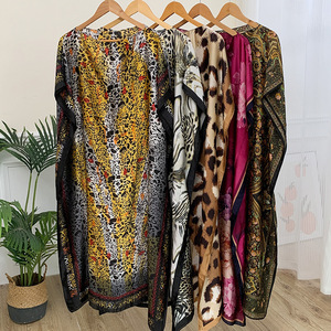 Vente en gros 2026 : Caftans et Robes pour Femmes, Longueur 120 cm, Abayas Musulmanes Longues Imprimées de Marque, Robes Africaines en Soie pour Dames - Product Image 4