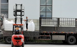 Resina PVC in Polvere di Alta Qualità Grado Industriale SG-5 (25kg/sacco) a Prezzo Conveniente per Film Calandrato - Product Image 6