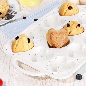 Molde para Pastel y Muffins de Silicona en Forma de Corazón, con Marco Metálico Reforzado, Antiadherente, Libre de BPA, 12 Cavidades, Marca MUYULINS - Product Image 2