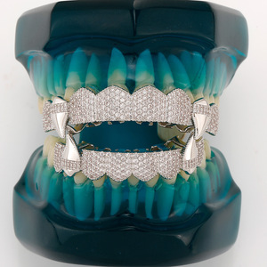 Hip Hop - Grillz de Oro de 18K con Llama Roja y Colmillos de Vampiro, para Dientes Superiores e Inferiores, para <span class=keywords><strong>Hombre</strong></span>, <span class=keywords><strong>Disfraz</strong></span> de Cosplay de <span class=keywords><strong>Rapero</strong></span> - Product Image 6