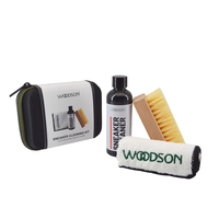 Kit de nettoyage de chaussures portable, ensemble de soin des chaussures de voyage, brosse de nettoyage de chaussures, serviette, sac de rangement compact