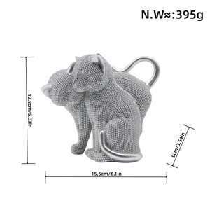Artesanía de resina personalizada, venta al por mayor, estatuas de gato encantadoras de nuevo diseño de plata dorada - Product Image 5