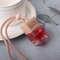Désodorisant Voiture en Bois Personnalisé en Gros, Mini Diffuseur d'Huiles Essentielles pour Aromathérapie, Parfum Liquide Éliminateur d'Odeurs