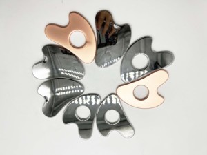 สังกะสีอัลลอยด์โลหะใบหน้า Guasha นวดโลโก้ที่กําหนดเองร่างกายดูแลผิวหยก Gus Sha ชุดสแตนเลสใบหน้า Gua Sha เครื่องมือ - Product Image 5