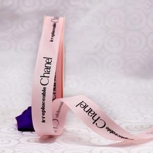 Cinta con fuente de escritura a mano y nombre personalizado para ideas de envoltura de regalos artísticos - Product Image 2