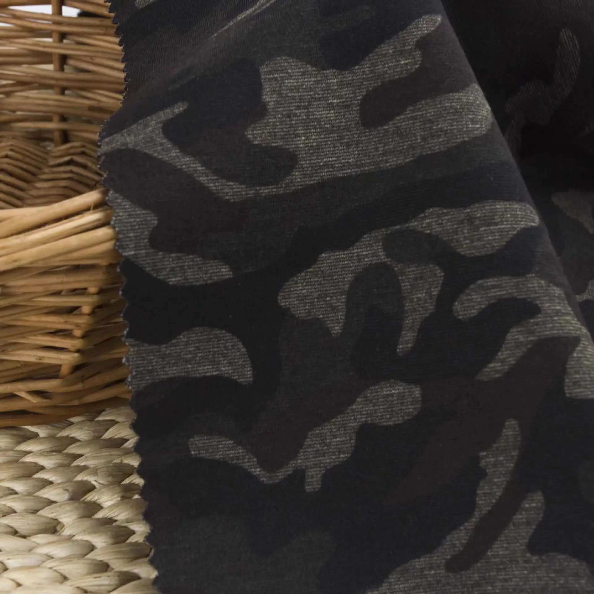 high quality polyester spandex camouflage printed stretch fabric for cloth