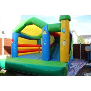 Une combinaison de châteaux gonflables en PVC et de trampolines offre une solution efficace de team building à travers des défis amusants. - Product Image 3