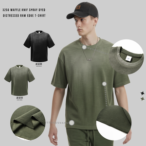 T-shirt Oversize Respirant en Polyester/Coton DiFan pour Homme, T-shirt Lourd Effet Gaufré Teint par Pulvérisation, Bords Bruts Effilochés et Délavés pour Homme - Product Image 1
