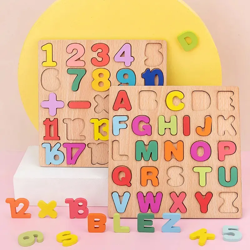 RTS กระดานมอนเตสซอรี่ตัวอักษรภาษาอังกฤษสำหรับเด็กวัยหัดเดินของเล่นตัวต่อไม้ตัวอักษร ABC ตัวอักษรและตัวเลข