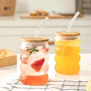 Bicchiere in Vetro Moderno con Motivo a Onde e Mezzaluna, Coperchio in Bambù, Cannuccia in Vetro Riutilizzabile, Adatto per Microonde e Lavastoviglie, per Caffè Freddo - Product Image 3