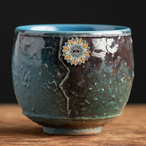Taza de Cerámica Artesanal con Emblema de Girasol, Glaseado Retro Alterado en Horno, para Té Kung Fu, Matcha y Café - Product Image 4