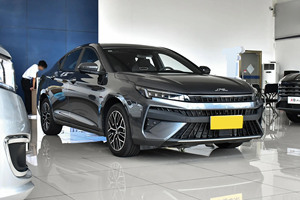 2025 <span class=keywords><strong>JAC</strong></span> A5 PLUS 2025 <span class=keywords><strong>Jac</strong></span> <span class=keywords><strong>J7</strong></span> A5 Plus Blanc 10t Nouvelle Berline Chinoise Automatique Essence Économique Fabricant Chinois - Product Image 2