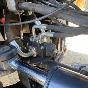 Chinese for Liugong 856H Used Wheel <b>Loader</b> <b>Low</b> Hour Front <b>Loader</b> with Quality Engine Motor Bearing Gearbox - Product Image 6