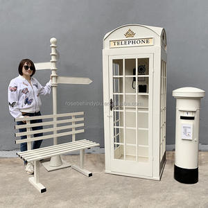 Cabine téléphonique antique de style londonien pour décoration extérieure, rose et blanche, avec motifs floraux, pour décoration extérieure - Product Image 4