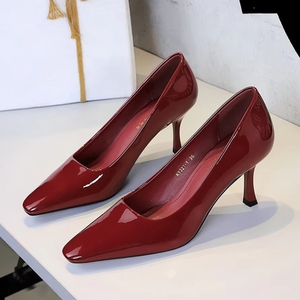 <span class=keywords><strong>Escarpins</strong></span> noirs en cuir verni à bout pointu pour femmes, chaussures de bureau élégantes pour le travail et les occasions formelles, taille 36 - Product Image 1