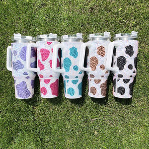 Gobelet isolé sous vide en acier inoxydable Rhinestone Cowprint 40oz avec couvercle <span class=keywords><strong>à</strong></span> poignée et paille - Product Image 2