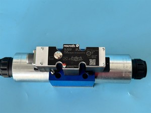 R900710530 Distributeur directionnel proportionnel hydraulique 4WRAE10W60-2X/G24K31/F1V 315 PSI 75 GPM - Product Image 4