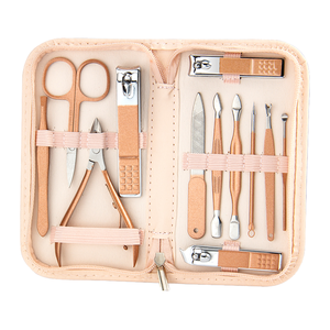 Juego de Manicura Profesional de Acero Inoxidable Martensítico Color Oro Rosa, 7 en 1, Cortaúñas, Mini Kit de Belleza de Viaje, Estuche Rosa - Product Image 1